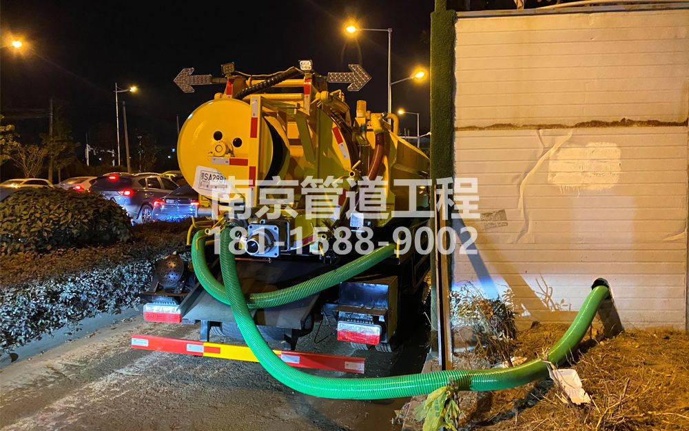 266西岗临时工地抽粪